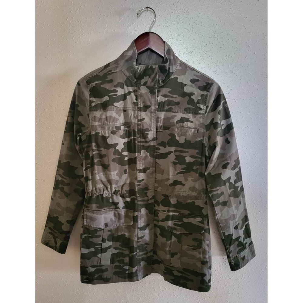 Universal Thread Womens Utility Light Camouflage Jacket Buttons Closing Size Med